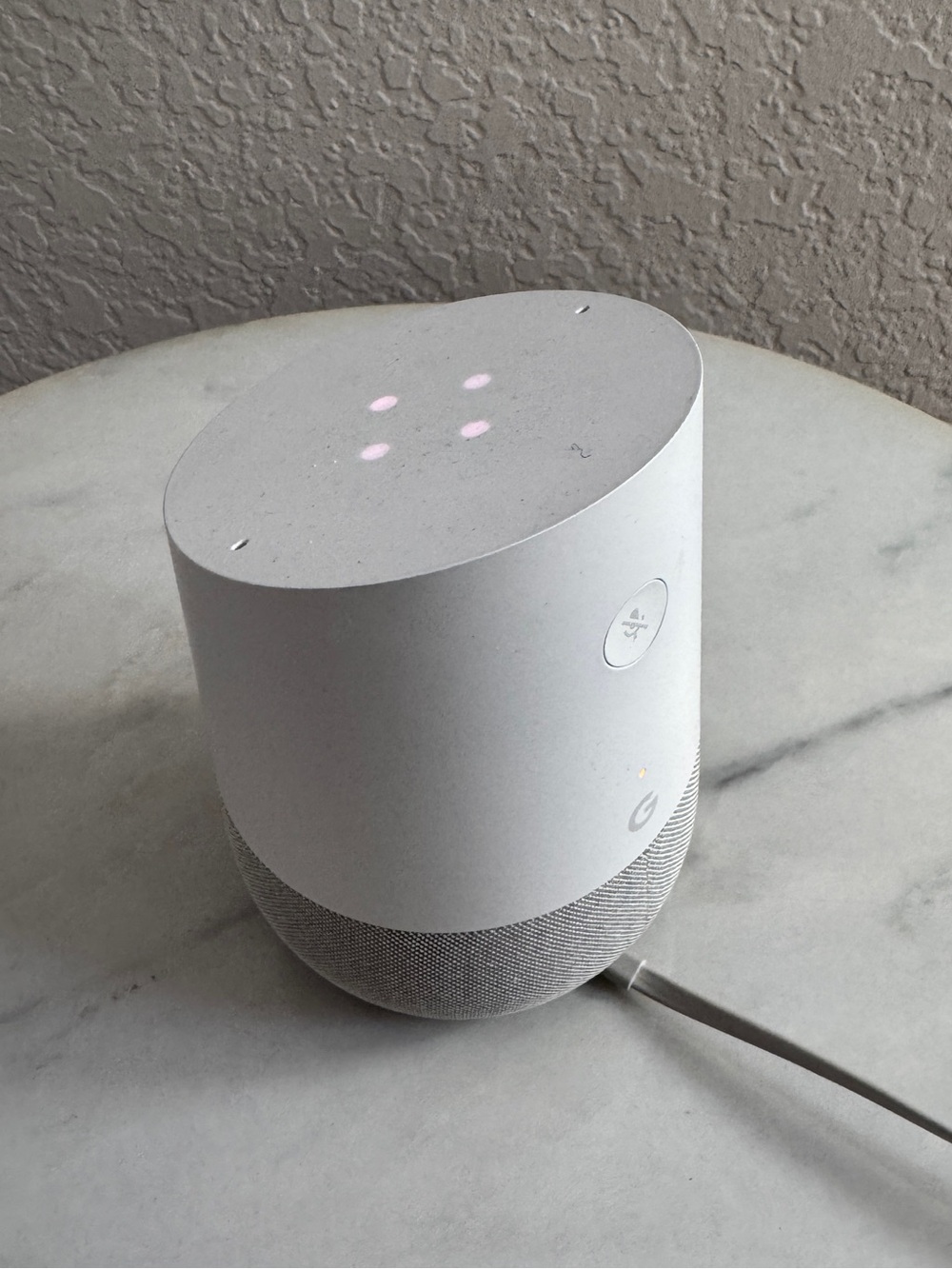 Google Home Smart Speaker & Voice Assistant